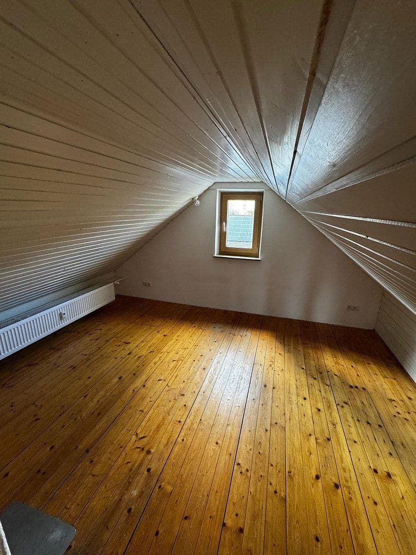 Pronájem bytu 3+1 110 m², Forchheim, Bavorsko Pronájem bytu 3+1 110 m², Forchheim, Bavorsko