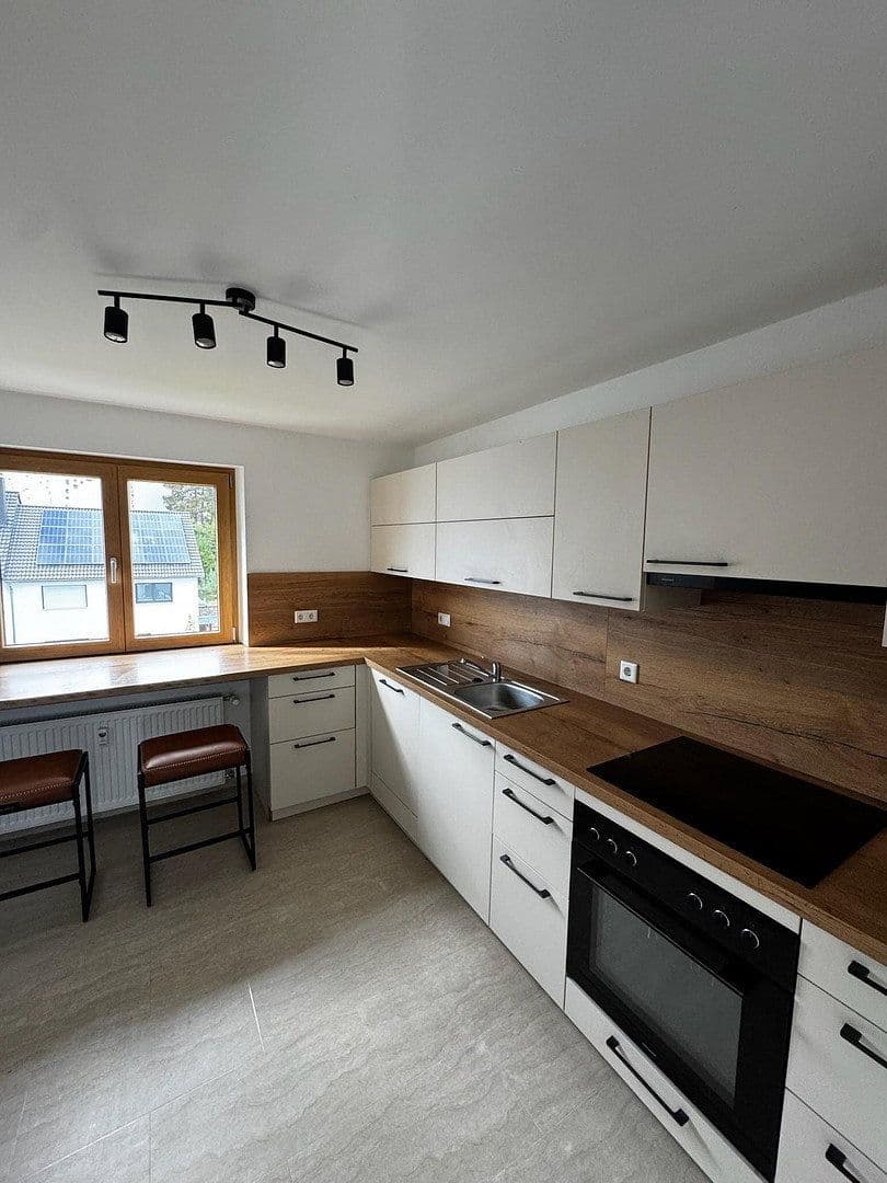 Pronájem bytu 3+1 110 m², Forchheim, Bavorsko Pronájem bytu 3+1 110 m², Forchheim, Bavorsko