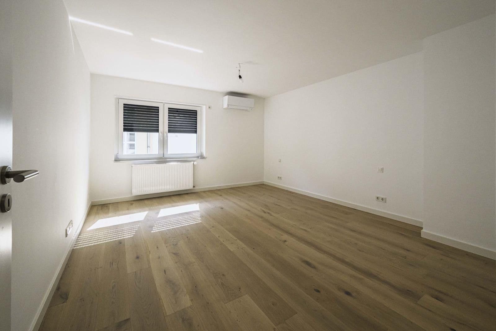 Prodej bytu 4+1 120 m², Bernkastel-Kues, Porýní-Falc Prodej bytu 4+1 120 m², Bernkastel-Kues, Porýní-Falc