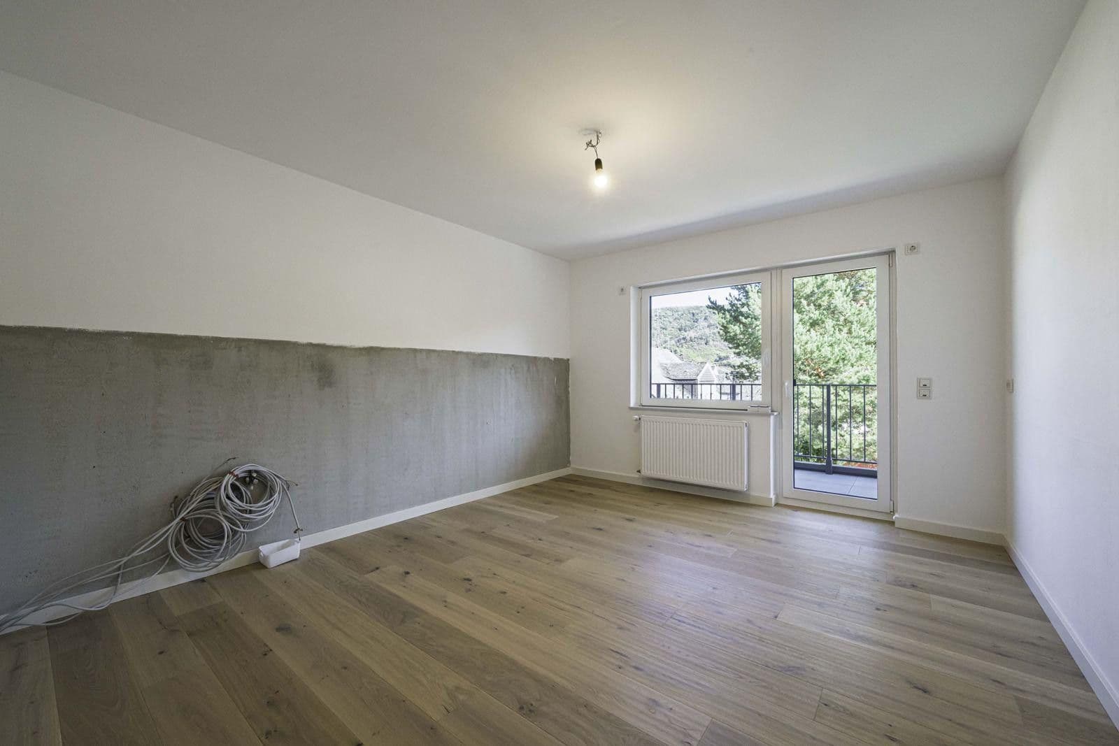 Prodej bytu 4+1 120 m², Bernkastel-Kues, Porýní-Falc Prodej bytu 4+1 120 m², Bernkastel-Kues, Porýní-Falc