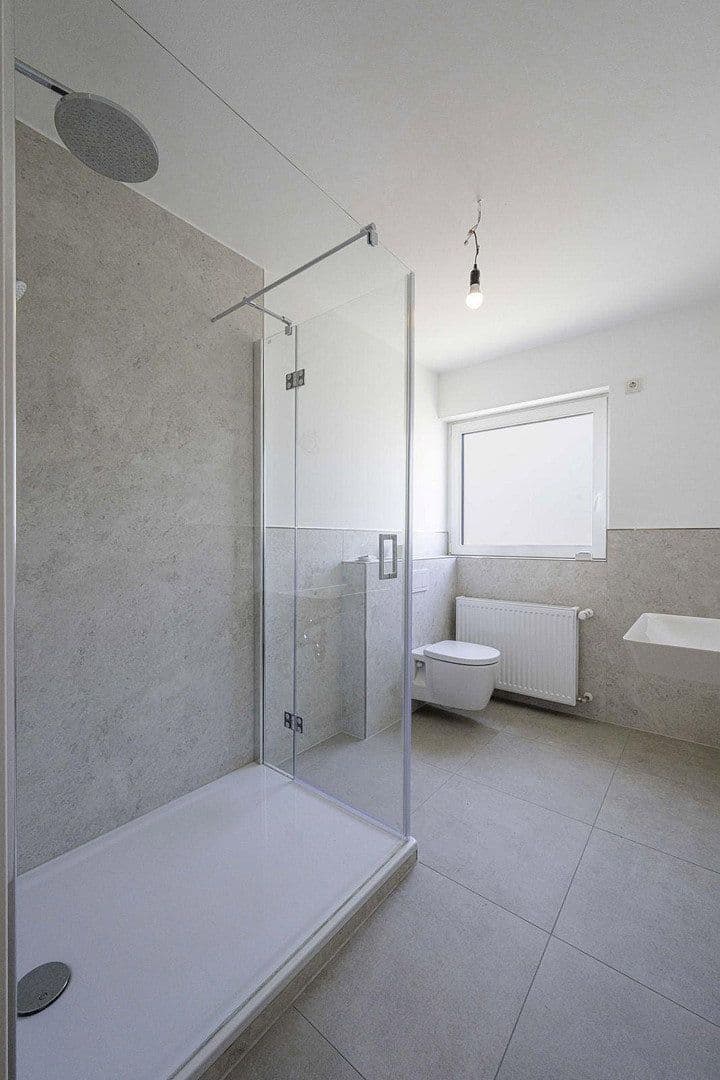 Prodej bytu 4+1 120 m², Bernkastel-Kues, Porýní-Falc Prodej bytu 4+1 120 m², Bernkastel-Kues, Porýní-Falc