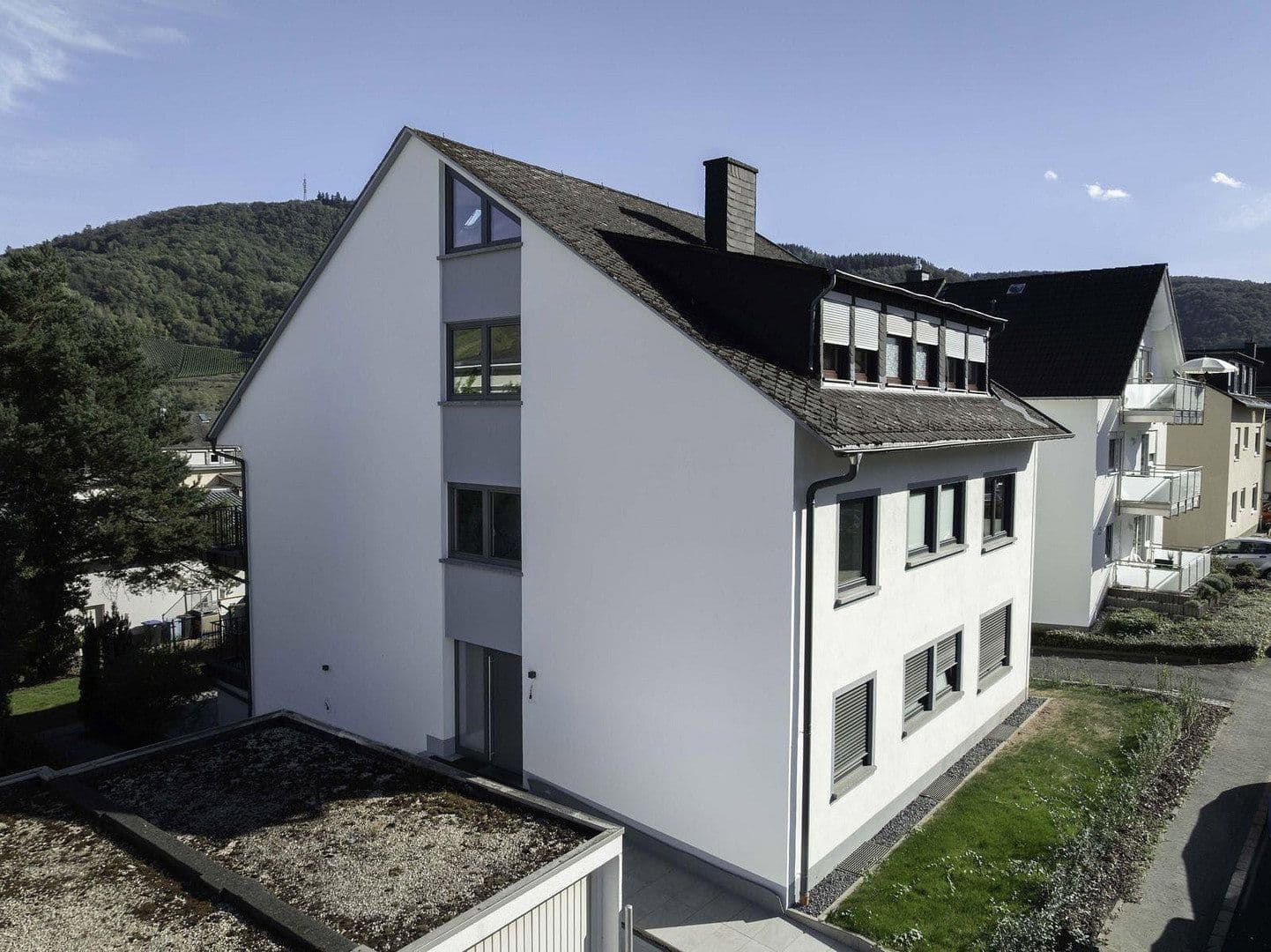 Prodej bytu 4+1 103 m², Bernkastel-Kues, Porýní-Falc Prodej bytu 4+1 103 m², Bernkastel-Kues, Porýní-Falc