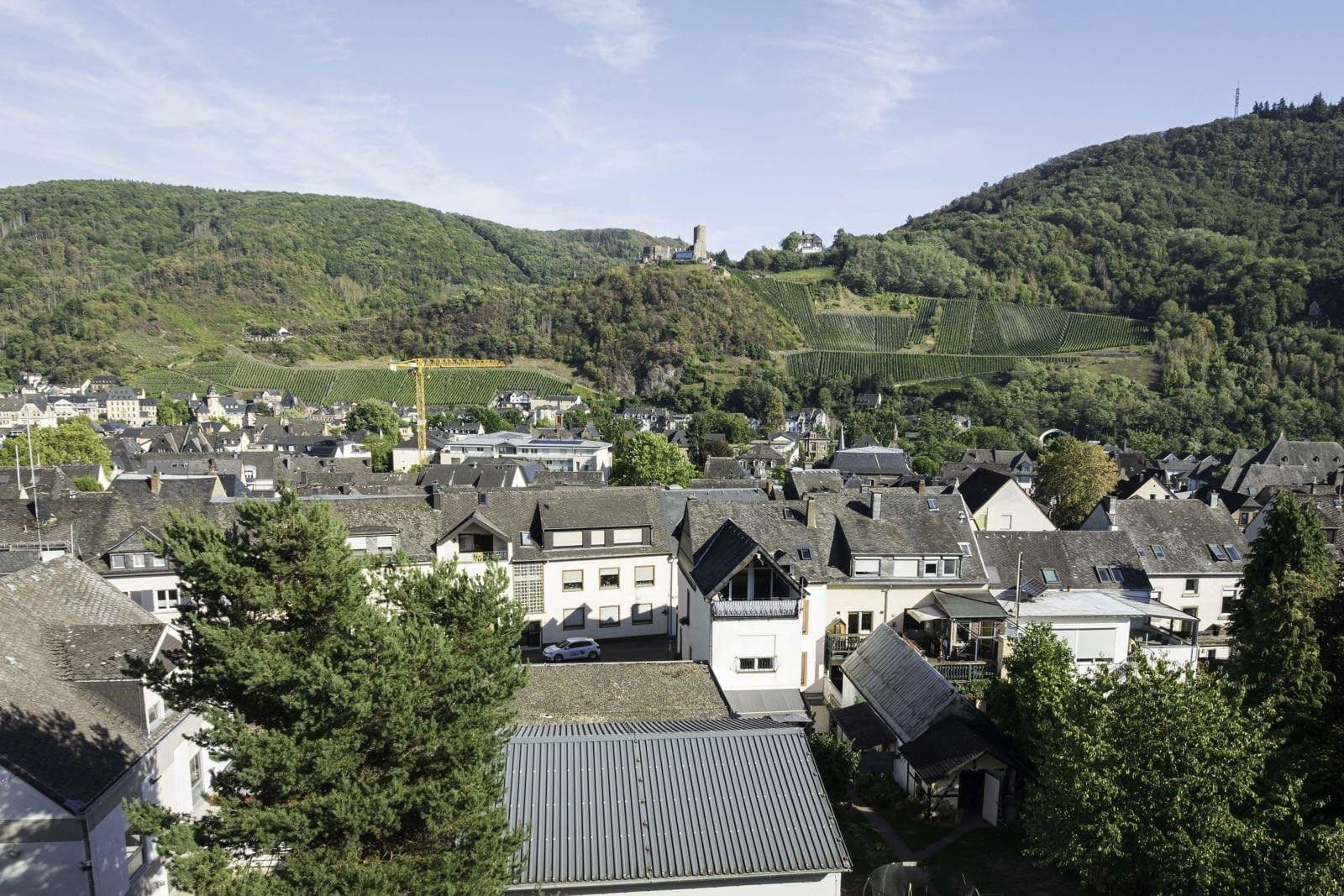 Prodej bytu 4+1 103 m², Bernkastel-Kues, Porýní-Falc Prodej bytu 4+1 103 m², Bernkastel-Kues, Porýní-Falc