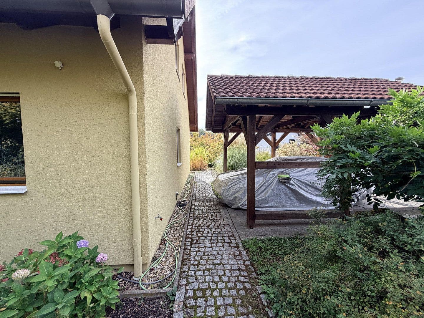 Prodej domu 125 m², pozemek 840 m², Lonnerstadt, Bavorsko Prodej domu 125 m², pozemek 840 m², Lonnerstadt, Bavorsko