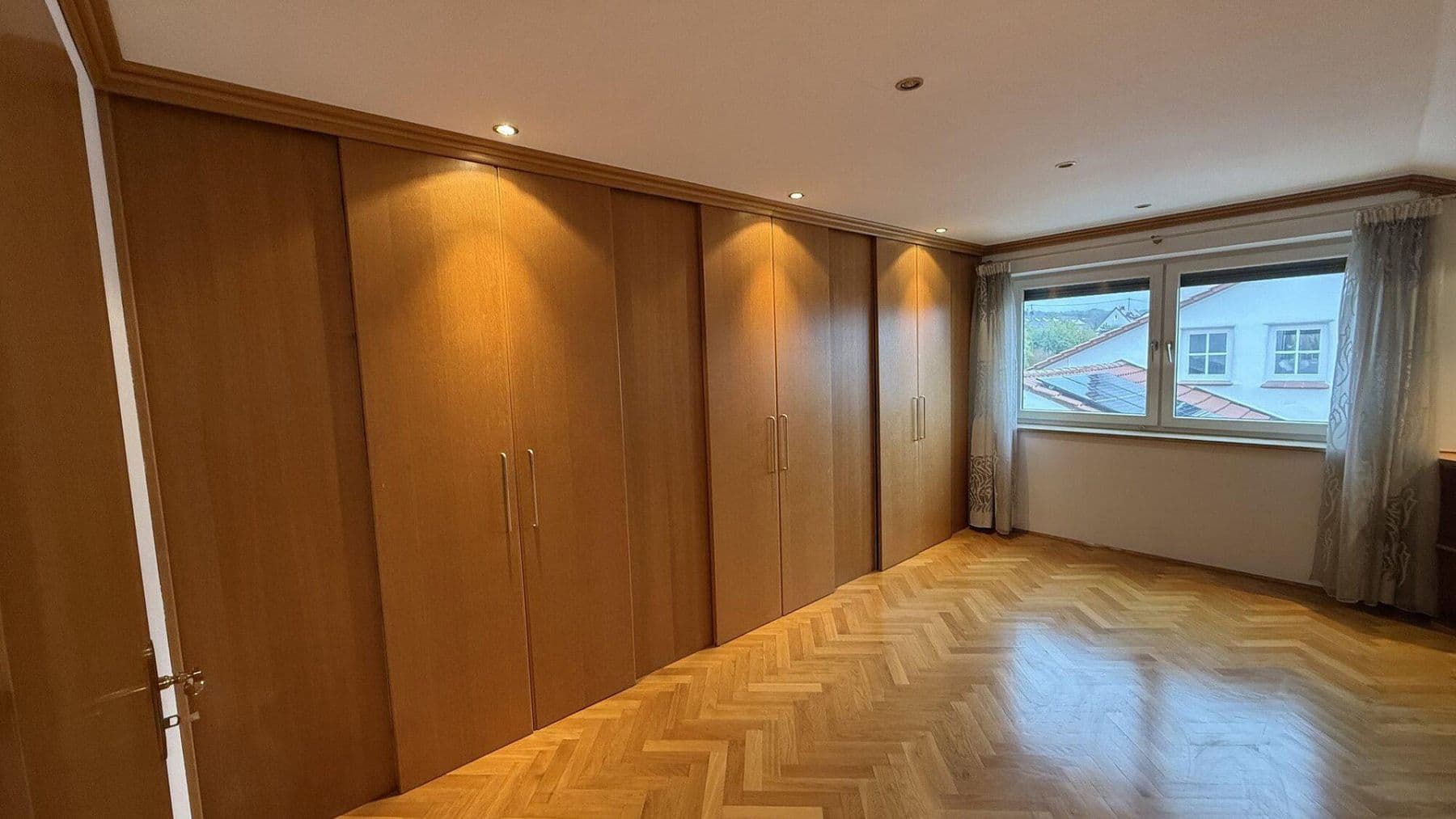 Prodej domu 340 m², pozemek 980 m², Donauwörth, Bavorsko Prodej domu 340 m², pozemek 980 m², Donauwörth, Bavorsko