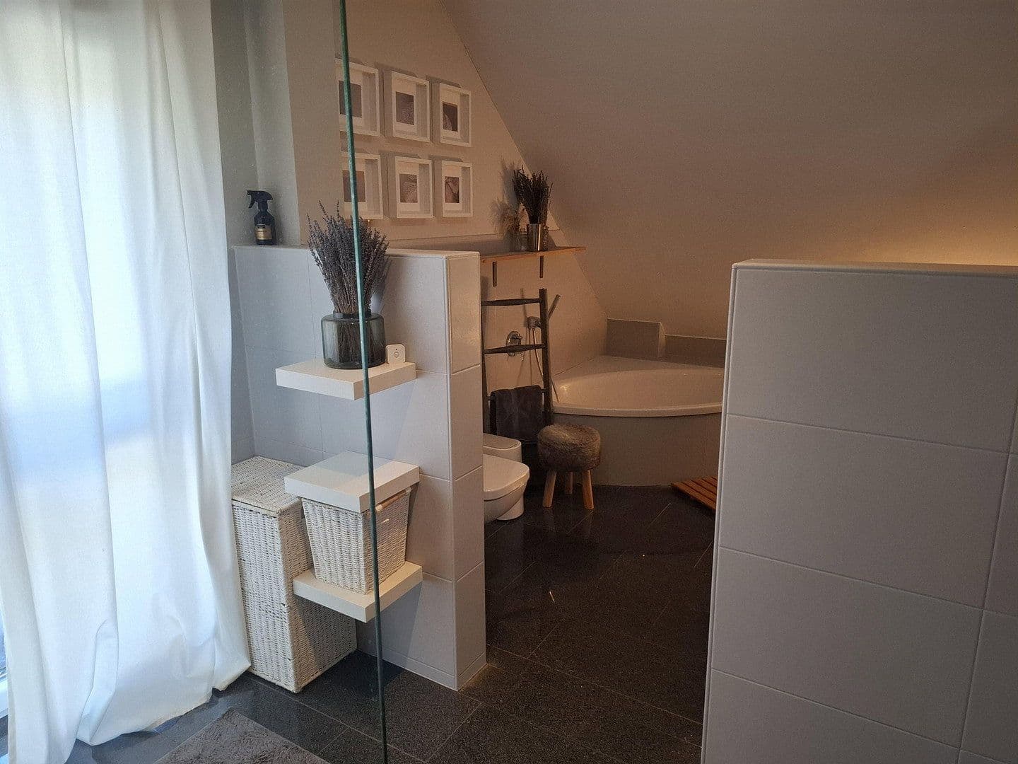 Prodej domu 115 m², pozemek 400 m², Ronnenberg, Dolní Sasko Prodej domu 115 m², pozemek 400 m², Ronnenberg, Dolní Sasko
