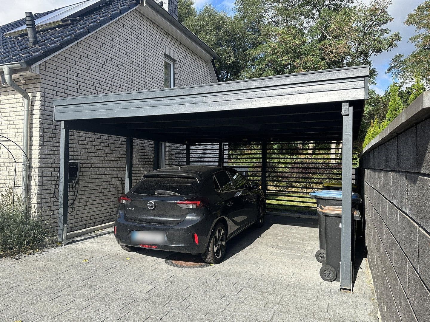 Prodej domu 115 m², pozemek 400 m², Ronnenberg, Dolní Sasko Prodej domu 115 m², pozemek 400 m², Ronnenberg, Dolní Sasko
