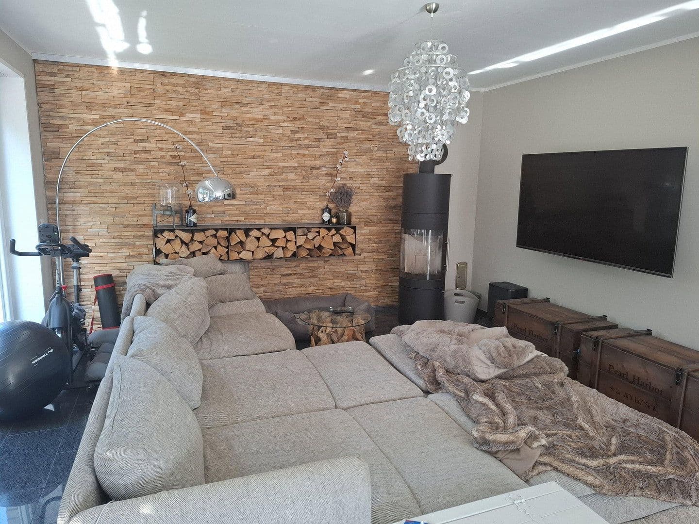 Prodej domu 115 m², pozemek 400 m², Ronnenberg, Dolní Sasko Prodej domu 115 m², pozemek 400 m², Ronnenberg, Dolní Sasko