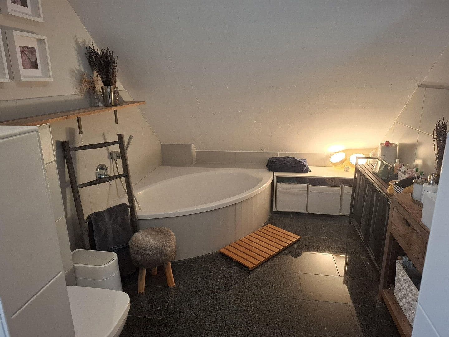 Prodej domu 115 m², pozemek 400 m², Ronnenberg, Dolní Sasko Prodej domu 115 m², pozemek 400 m², Ronnenberg, Dolní Sasko