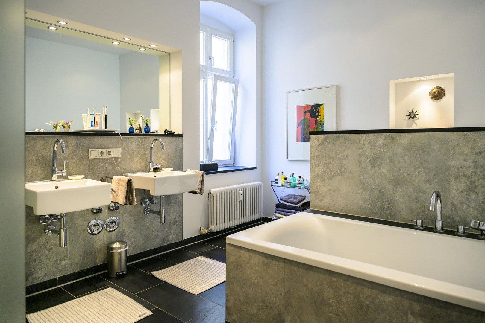 Prodej bytu 4+1 214 m², Berlin, Berlín Prodej bytu 4+1 214 m², Berlin, Berlín