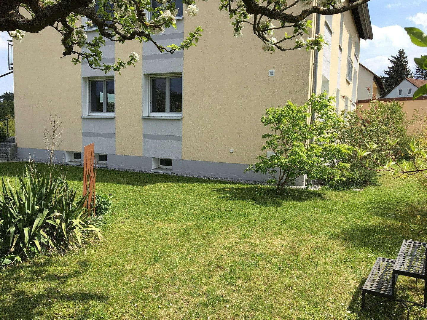 Prodej domu 271 m², pozemek 696 m², Roßtal, Bavorsko Prodej domu 271 m², pozemek 696 m², Roßtal, Bavorsko