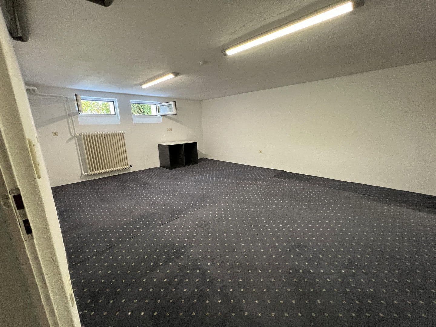 Prodej domu 271 m², pozemek 696 m², Roßtal, Bavorsko Prodej domu 271 m², pozemek 696 m², Roßtal, Bavorsko