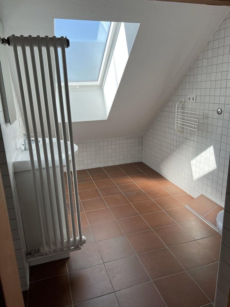 Prodej domu 271 m², pozemek 696 m², Roßtal, Bavorsko Prodej domu 271 m², pozemek 696 m², Roßtal, Bavorsko