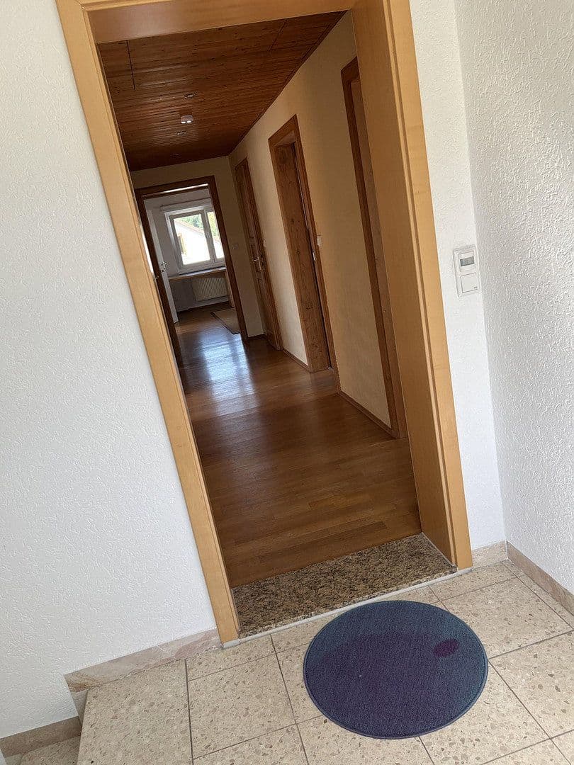 Prodej domu 271 m², pozemek 696 m², Roßtal, Bavorsko Prodej domu 271 m², pozemek 696 m², Roßtal, Bavorsko