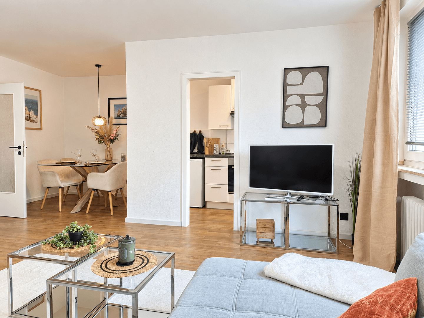 Pronájem bytu 2+1 55 m², Marienstr. 90-92, Köln, Severní Porýní-Vestfálsko Pronájem bytu 2+1 55 m², Marienstr. 90-92, Köln, Severní Porýní-Vestfálsko