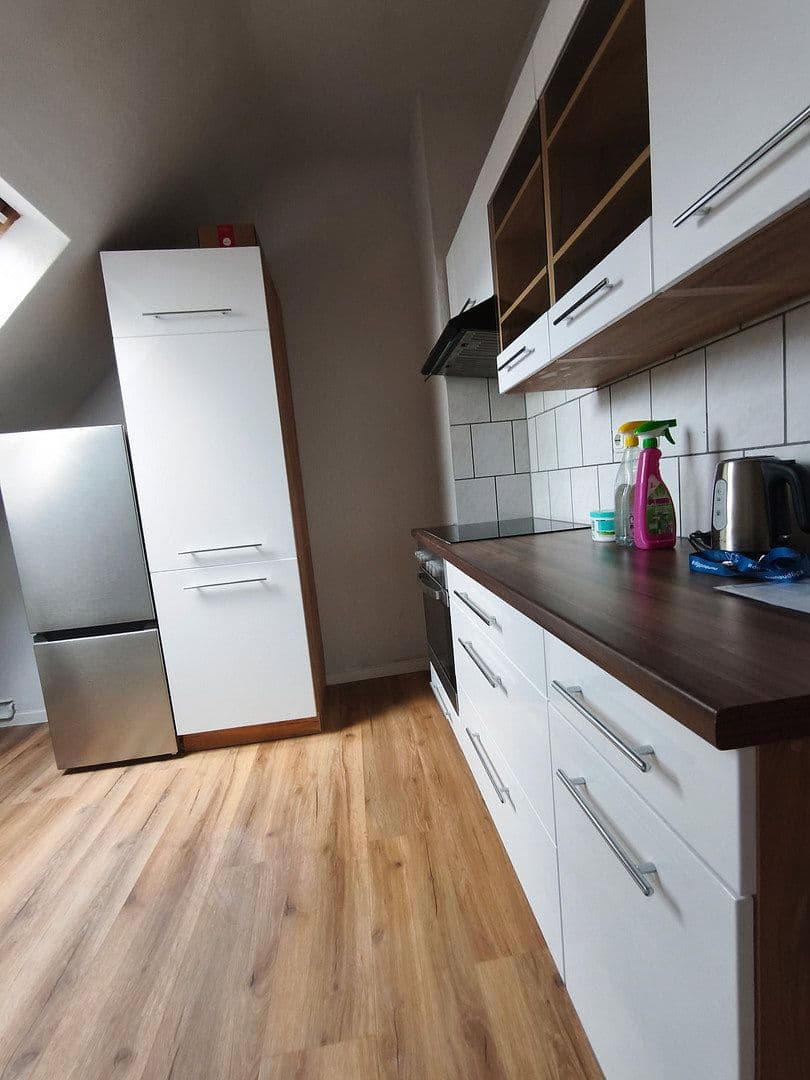 Pronájem bytu 4+1 78 m², Altstadtring 25, Braunschweig, Dolní Sasko Pronájem bytu 4+1 78 m², Altstadtring 25, Braunschweig, Dolní Sasko