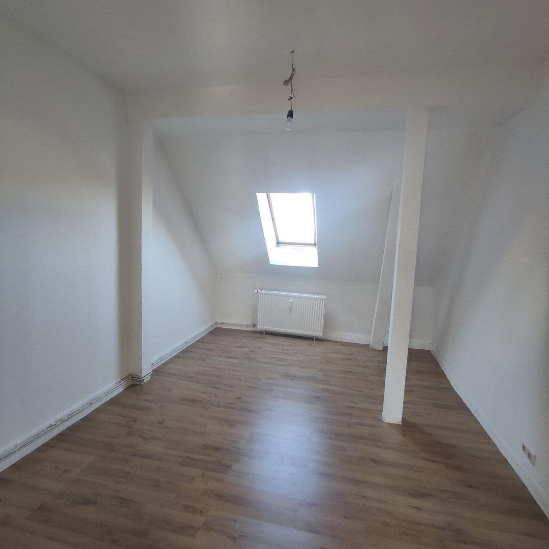 Pronájem bytu 4+1 78 m², Altstadtring 25, Braunschweig, Dolní Sasko Pronájem bytu 4+1 78 m², Altstadtring 25, Braunschweig, Dolní Sasko