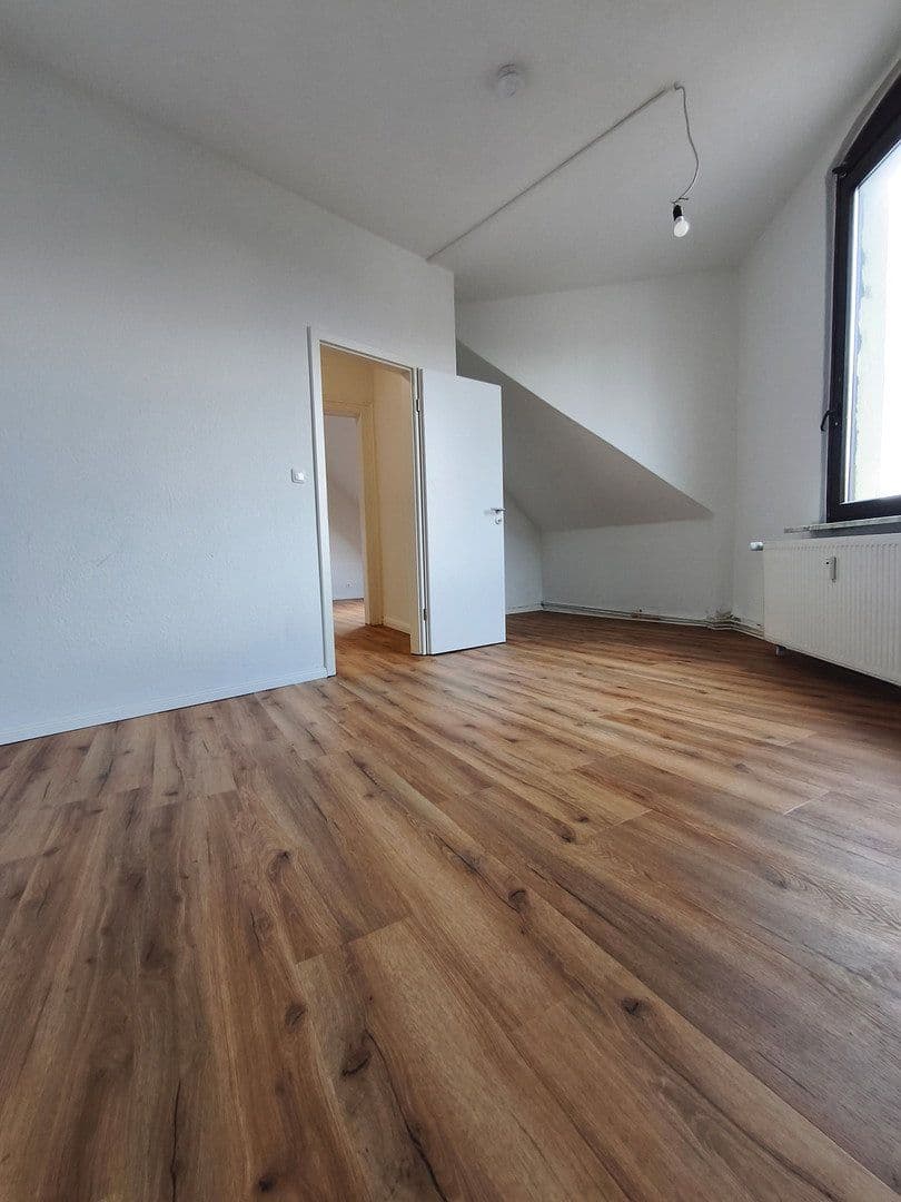 Pronájem bytu 4+1 78 m², Altstadtring 25, Braunschweig, Dolní Sasko Pronájem bytu 4+1 78 m², Altstadtring 25, Braunschweig, Dolní Sasko