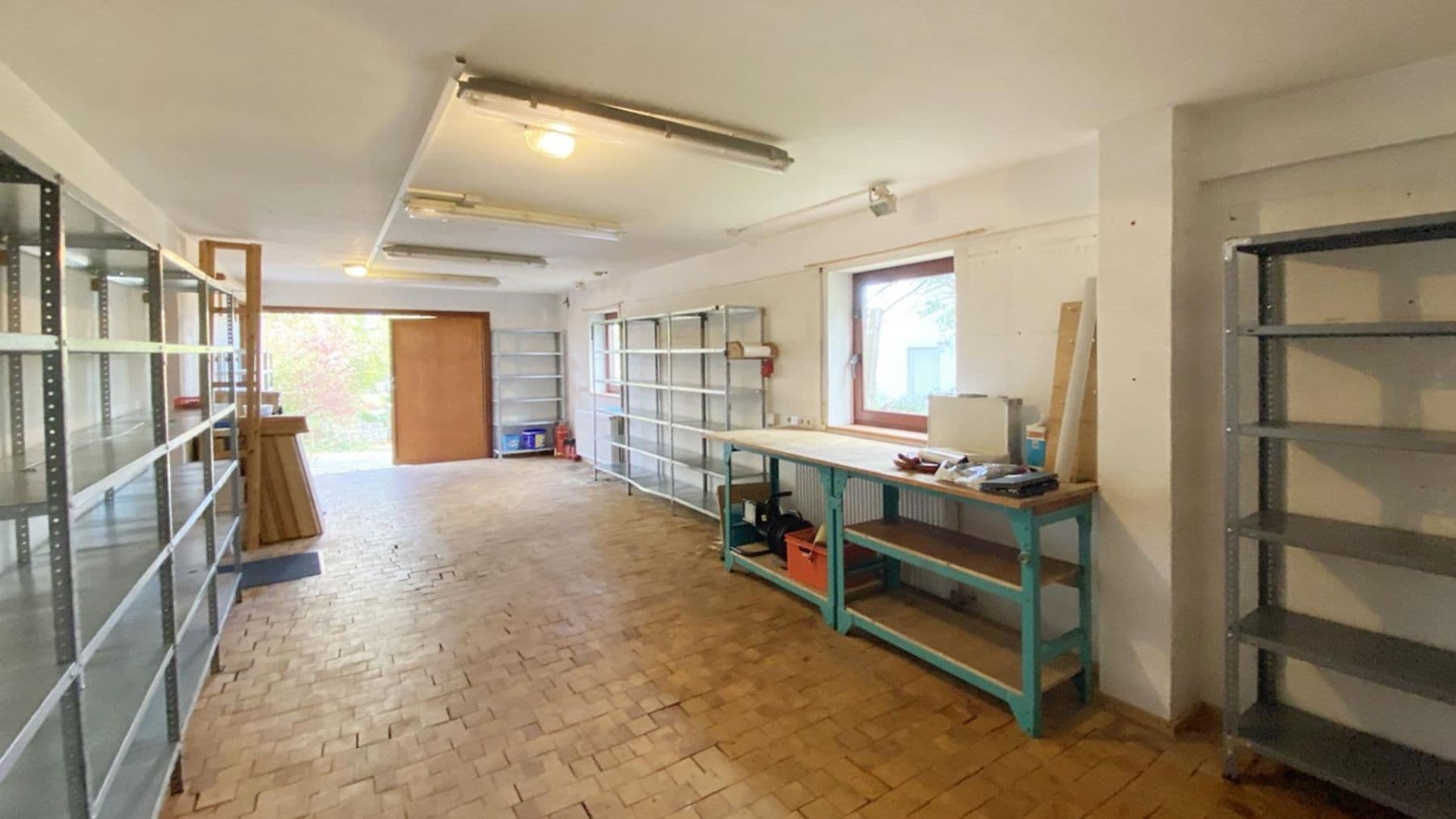 Prodej domu 196 m², pozemek 722 m², Pommernweg 10, Oberstenfeld, Bádensko-Württembersko Prodej domu 196 m², pozemek 722 m², Pommernweg 10, Oberstenfeld, Bádensko-Württembersko