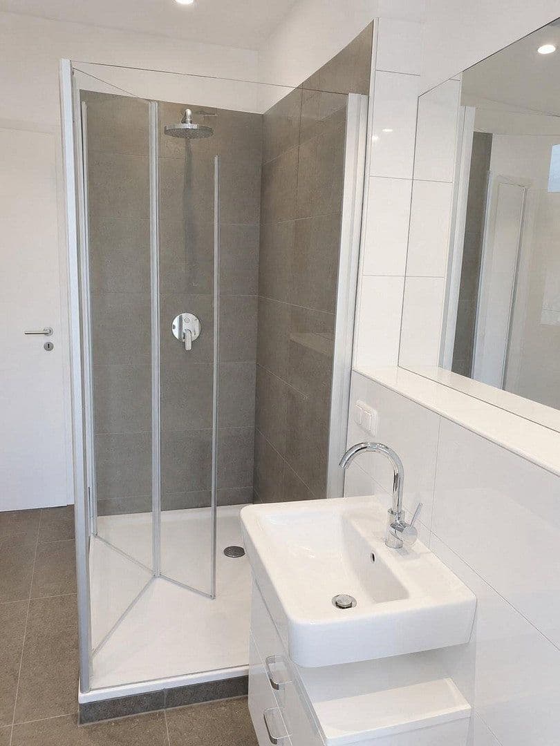 Prodej bytu 3+1 90 m², Semmelweisstraße 6, Potsdam, Braniborsko Prodej bytu 3+1 90 m², Semmelweisstraße 6, Potsdam, Braniborsko