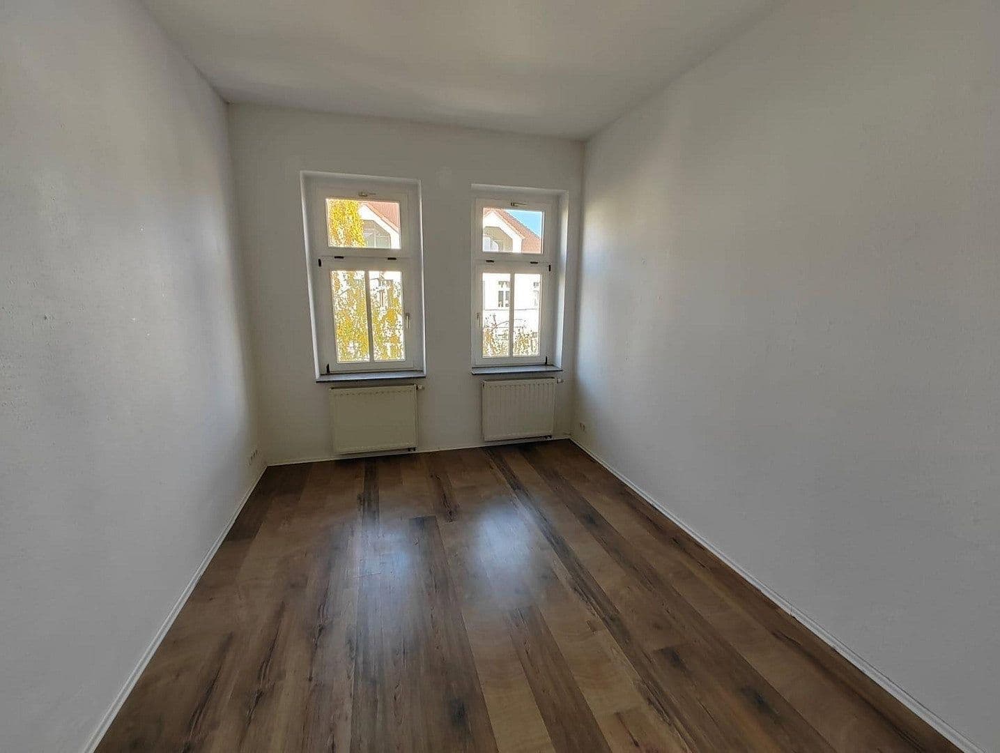 Pronájem bytu 3+1 88 m², Heinrich - Budde Straße 16, Leipzig, Sasko Pronájem bytu 3+1 88 m², Heinrich - Budde Straße 16, Leipzig, Sasko