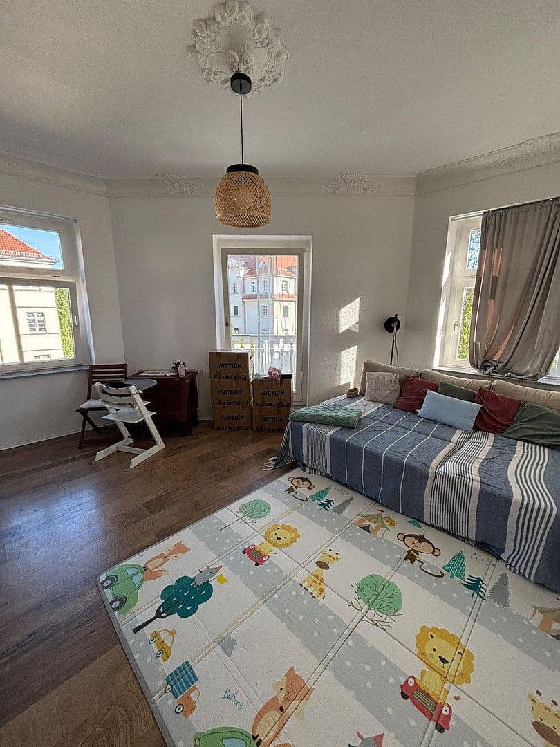 Pronájem bytu 3+1 88 m², Heinrich - Budde Straße, Leipzig, Sasko Pronájem bytu 3+1 88 m², Heinrich - Budde Straße, Leipzig, Sasko