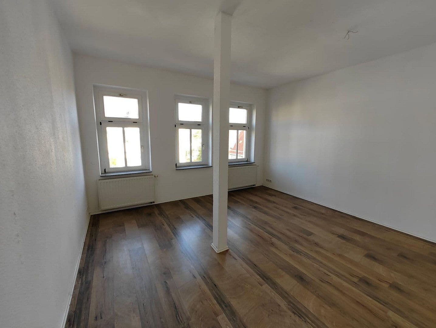 Pronájem bytu 3+1 88 m², Heinrich - Budde Straße 16, Leipzig, Sasko Pronájem bytu 3+1 88 m², Heinrich - Budde Straße 16, Leipzig, Sasko