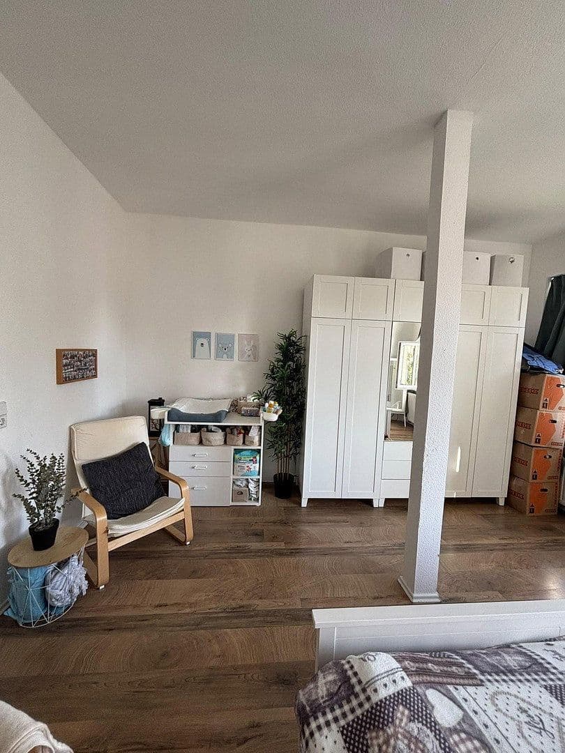 Pronájem bytu 3+1 88 m², Heinrich - Budde Straße, Leipzig, Sasko Pronájem bytu 3+1 88 m², Heinrich - Budde Straße, Leipzig, Sasko