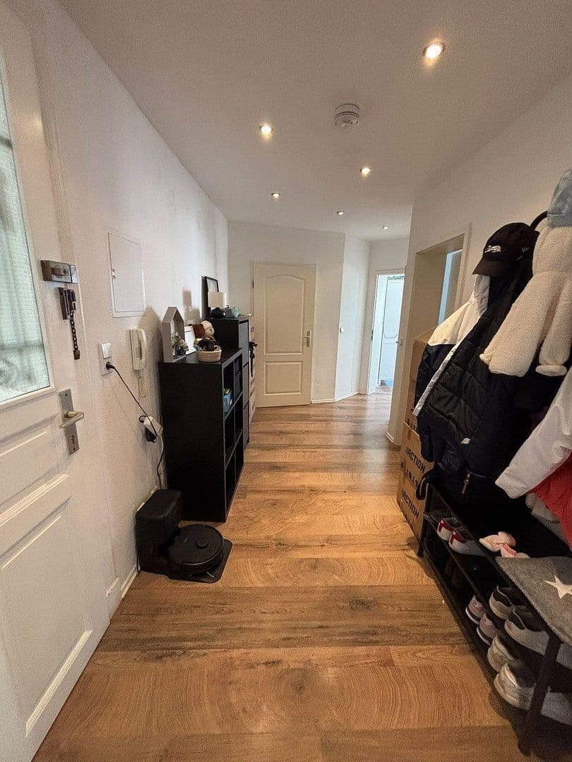 Pronájem bytu 3+1 88 m², Heinrich - Budde Straße, Leipzig, Sasko Pronájem bytu 3+1 88 m², Heinrich - Budde Straße, Leipzig, Sasko
