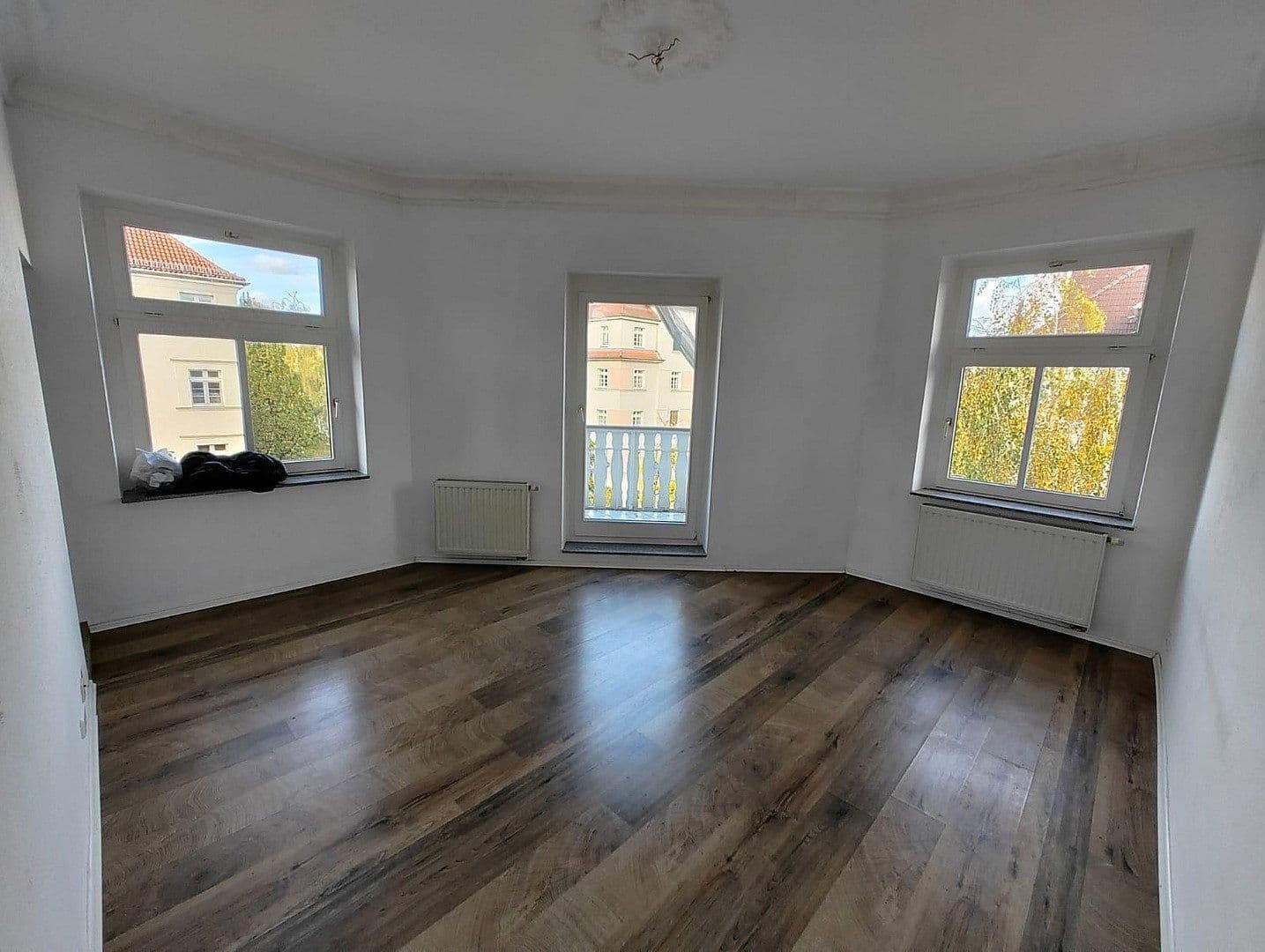 Pronájem bytu 3+1 88 m², Heinrich - Budde Straße 16, Leipzig, Sasko Pronájem bytu 3+1 88 m², Heinrich - Budde Straße 16, Leipzig, Sasko