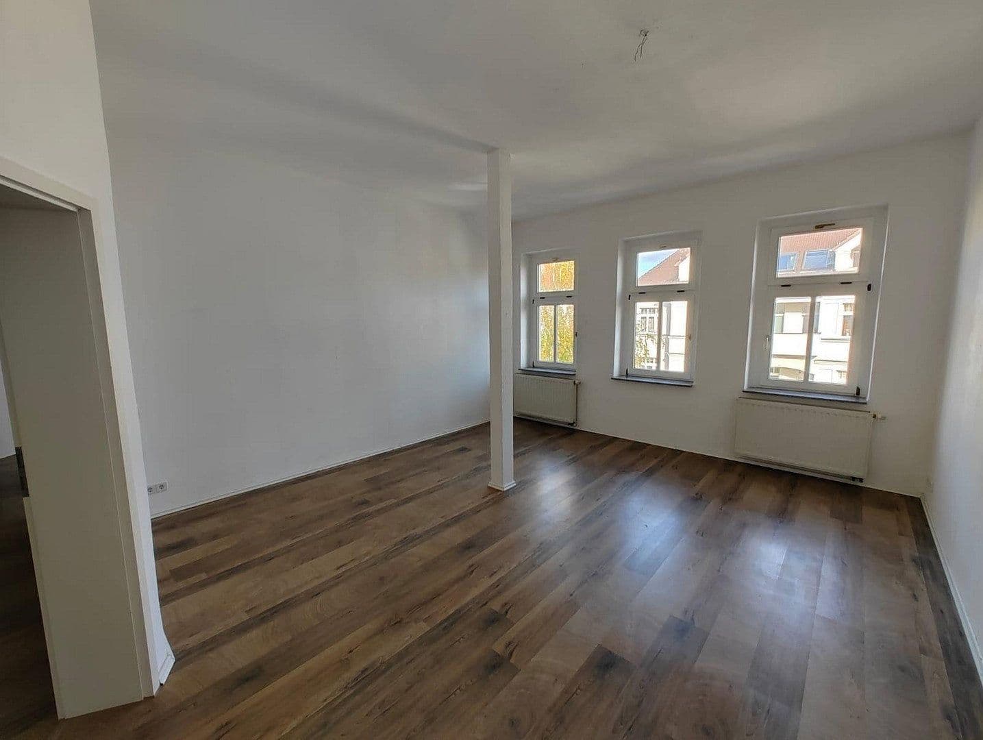 Pronájem bytu 3+1 88 m², Heinrich - Budde Straße 16, Leipzig, Sasko Pronájem bytu 3+1 88 m², Heinrich - Budde Straße 16, Leipzig, Sasko