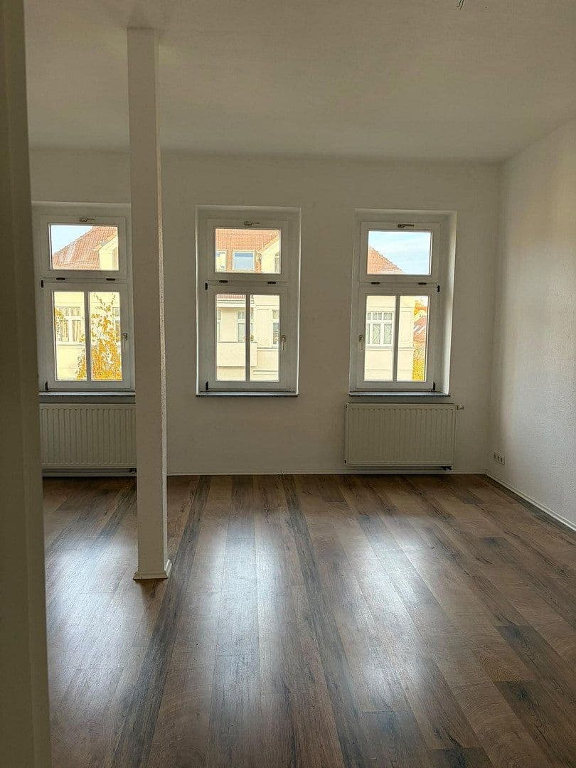 Pronájem bytu 3+1 88 m², Heinrich - Budde Straße 16, Leipzig, Sasko Pronájem bytu 3+1 88 m², Heinrich - Budde Straße 16, Leipzig, Sasko