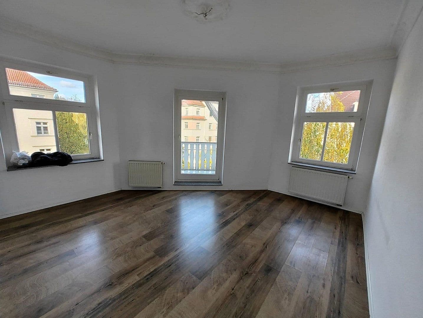 Pronájem bytu 3+1 88 m², Heinrich - Budde Straße 16, Leipzig, Sasko Pronájem bytu 3+1 88 m², Heinrich - Budde Straße 16, Leipzig, Sasko