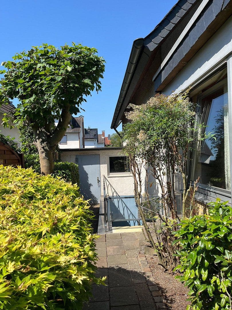 Prodej domu 110 m², pozemek 368 m², Köln-Pesch, Severní Porýní-Vestfálsko Prodej domu 110 m², pozemek 368 m², Köln-Pesch, Severní Porýní-Vestfálsko