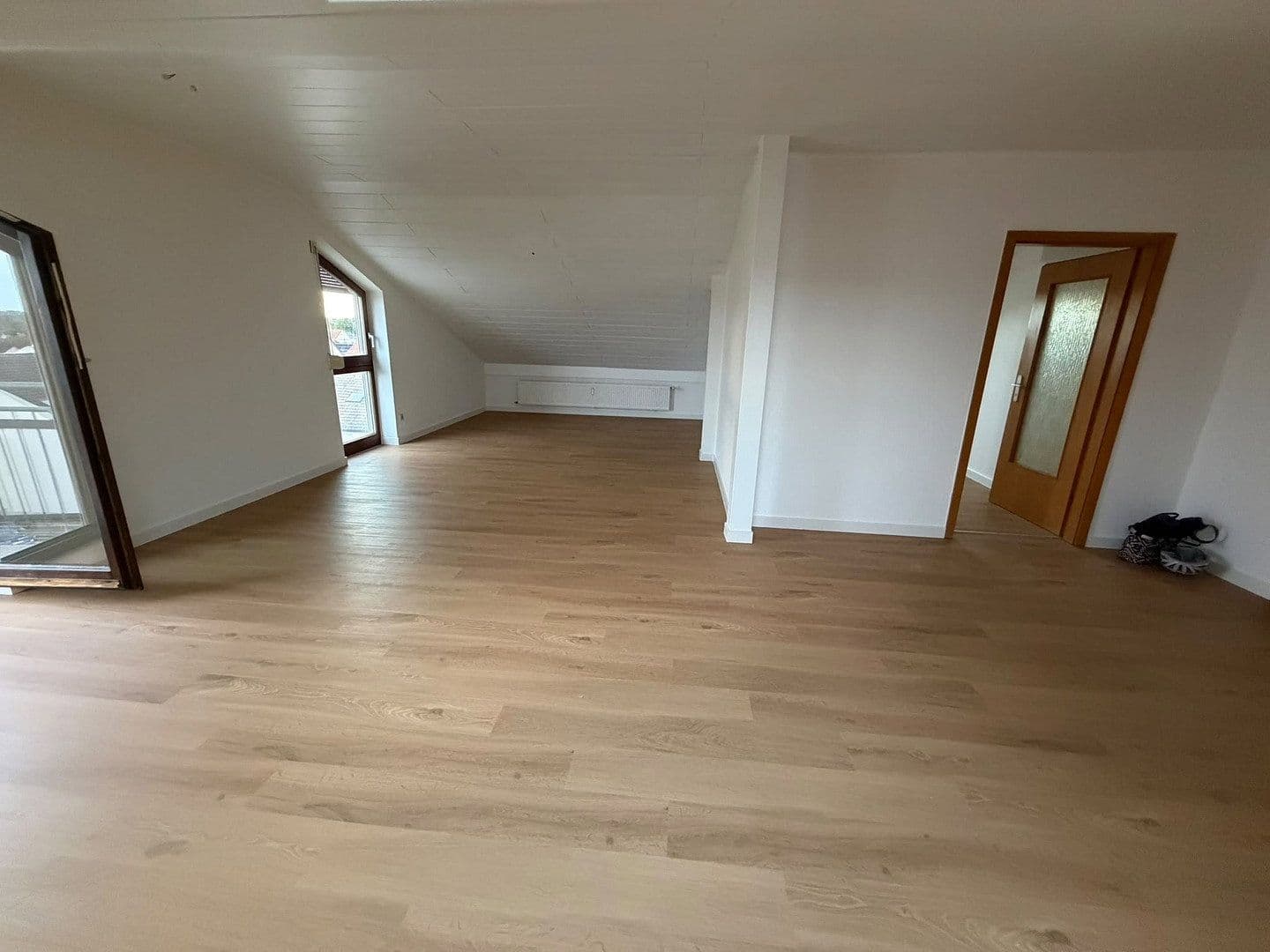 Pronájem bytu 4+kk 115 m², Brühl, Bádensko-Württembersko Pronájem bytu 4+kk 115 m², Brühl, Bádensko-Württembersko