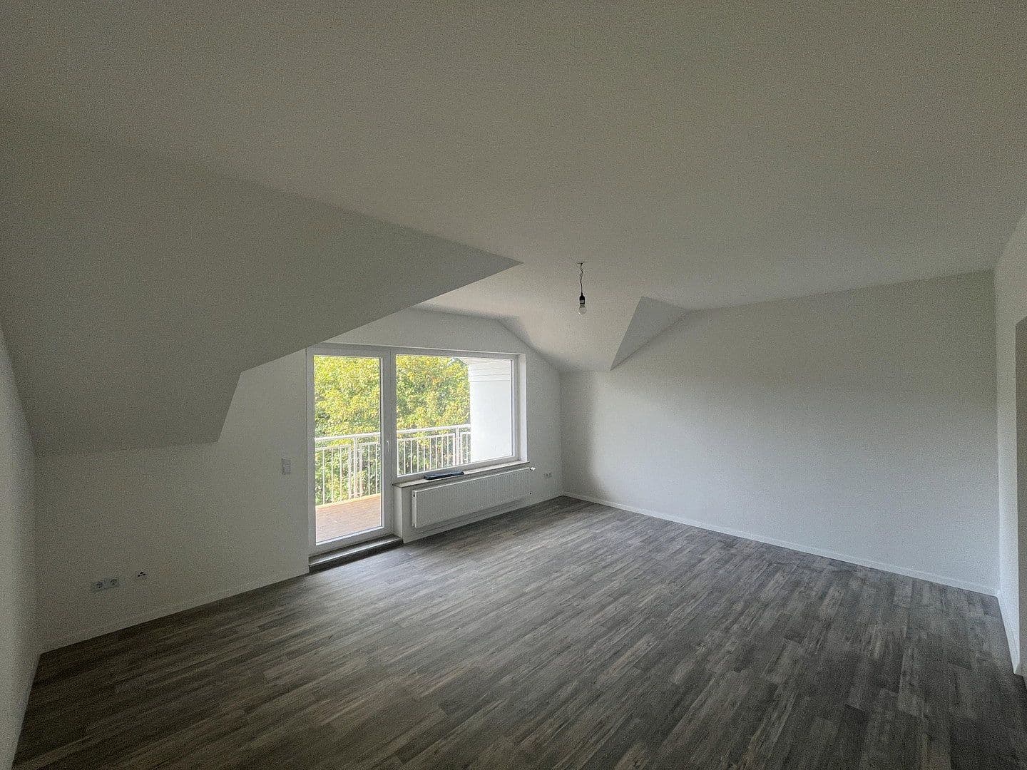 Pronájem bytu 3+1 84 m², Am Tocksberg 6, Merzig, Země Sársko Pronájem bytu 3+1 84 m², Am Tocksberg 6, Merzig, Země Sársko