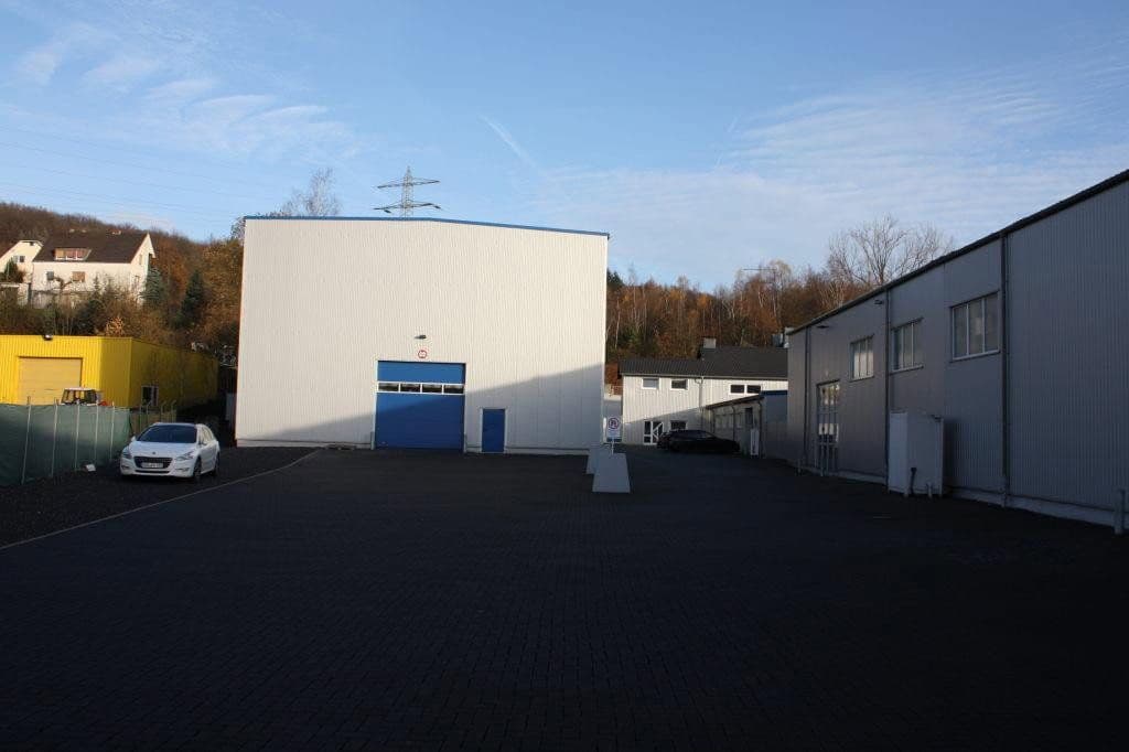 Prodej nebytového prostoru 7.210 m², Arnsberg, Severní Porýní-Vestfálsko Prodej nebytového prostoru 7.210 m², Arnsberg, Severní Porýní-Vestfálsko
