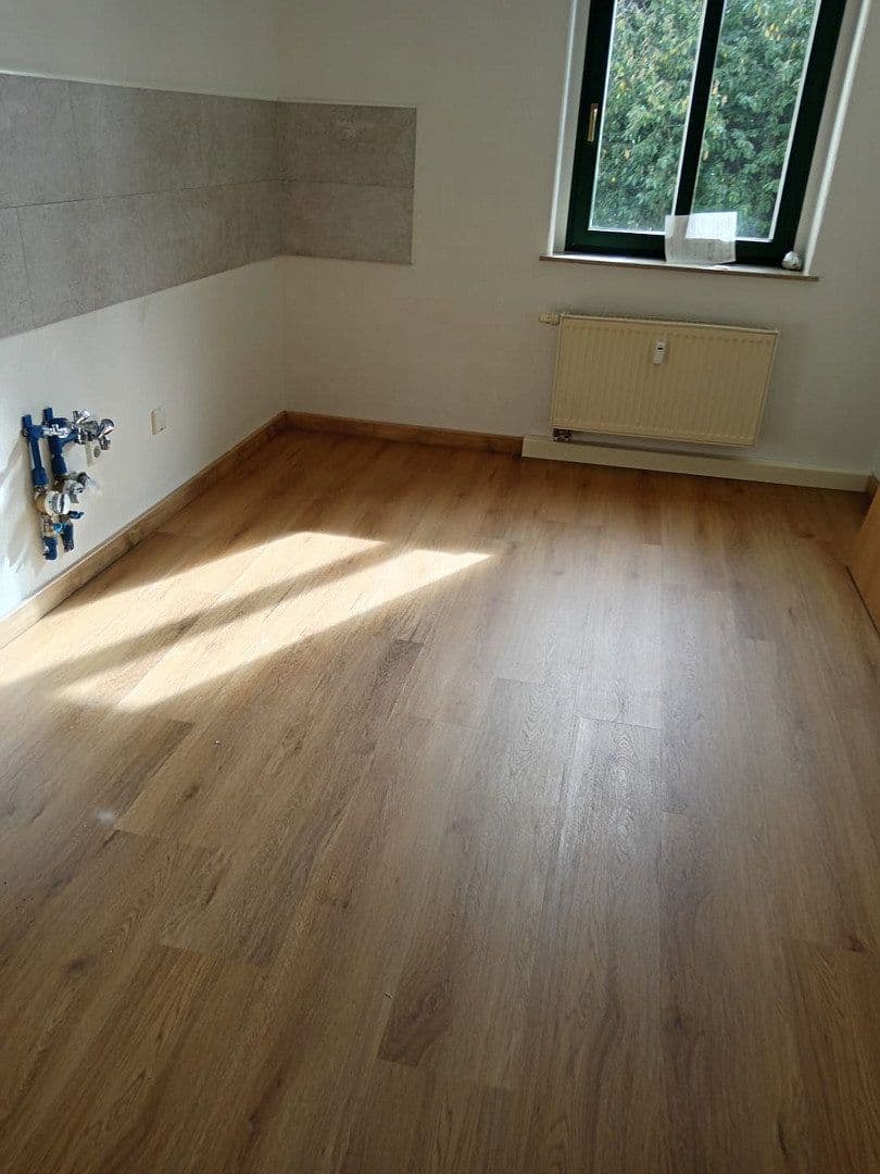 Pronájem bytu 4+1 97 m², Marienberger Straße 18, Chemnitz, Sasko Pronájem bytu 4+1 97 m², Marienberger Straße 18, Chemnitz, Sasko