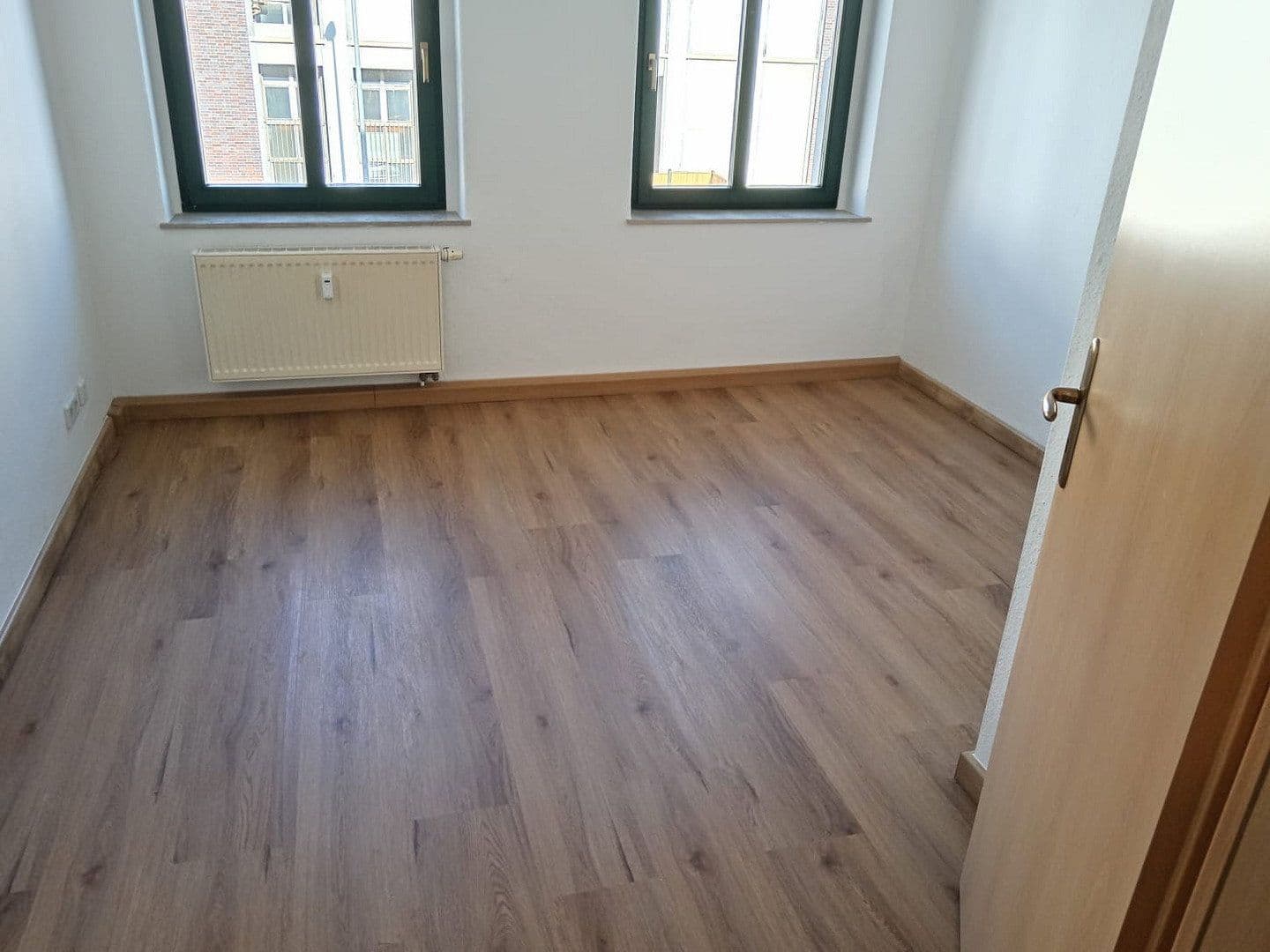 Pronájem bytu 4+1 97 m², Marienberger Straße 18, Chemnitz, Sasko Pronájem bytu 4+1 97 m², Marienberger Straße 18, Chemnitz, Sasko