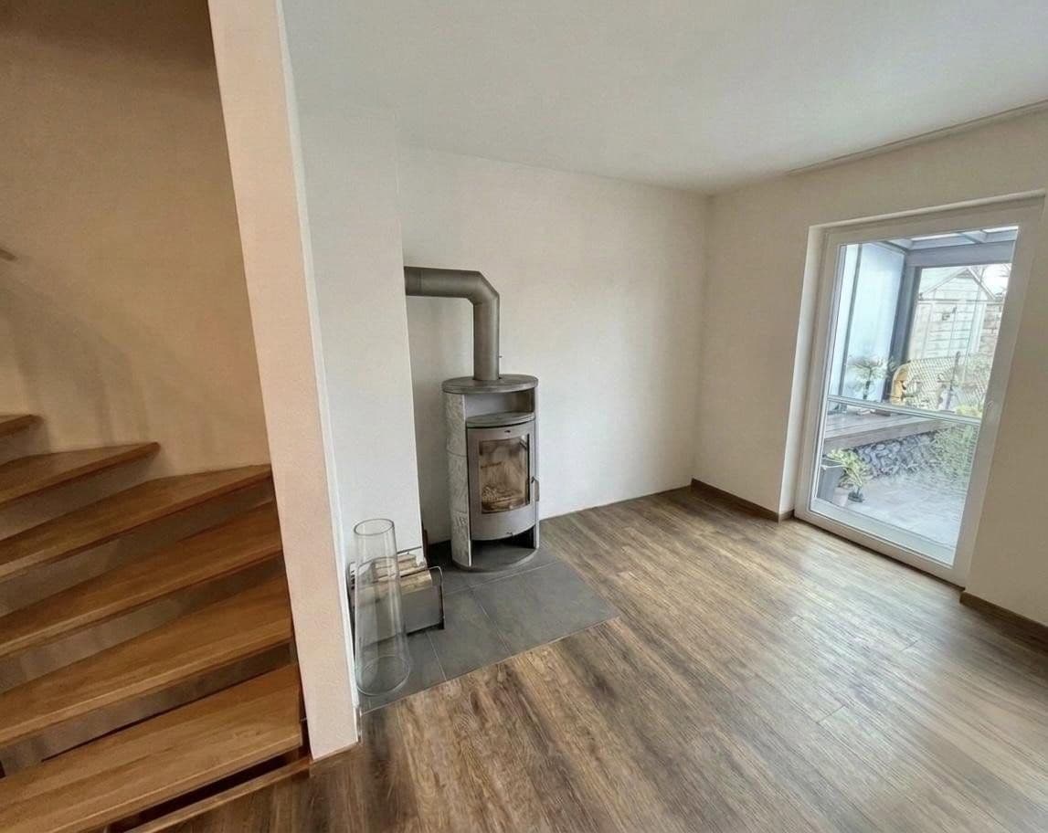 Prodej domu 128 m², pozemek 132 m², Landshut, Bavorsko Prodej domu 128 m², pozemek 132 m², Landshut, Bavorsko