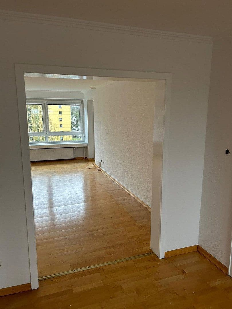 Pronájem bytu 3+1 104 m², Pinnaudamm 4, Pinneberg, Šlesvicko-Holštýnsko Pronájem bytu 3+1 104 m², Pinnaudamm 4, Pinneberg, Šlesvicko-Holštýnsko