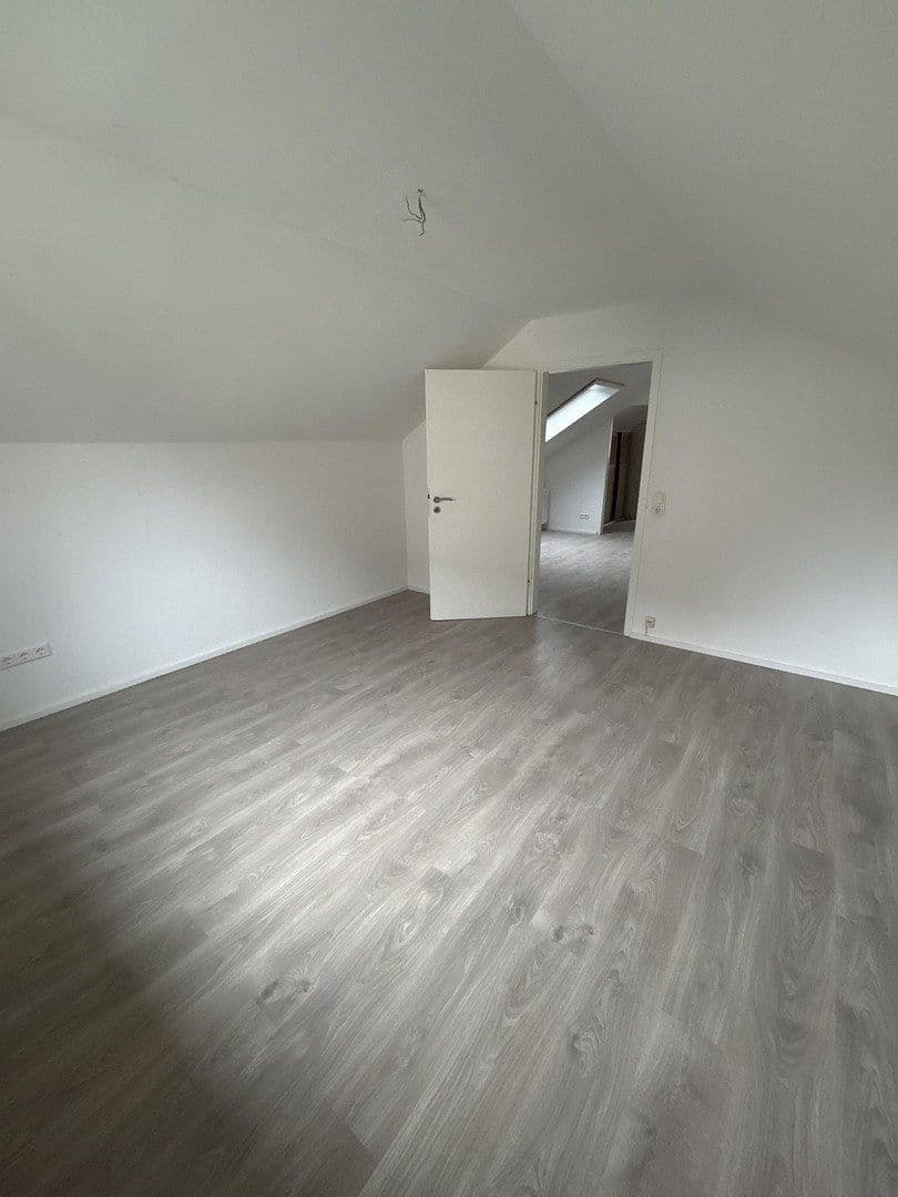 Pronájem bytu 2+1 60 m², Schelklingen, Bádensko-Württembersko Pronájem bytu 2+1 60 m², Schelklingen, Bádensko-Württembersko