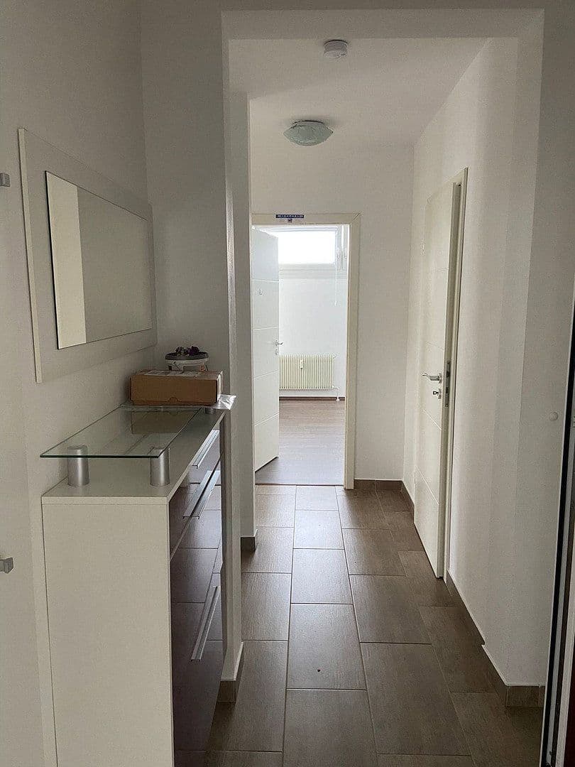 Pronájem bytu 3+1 75 m², Regensburgerstraße 63, Nürnberg, Bavorsko Pronájem bytu 3+1 75 m², Regensburgerstraße 63, Nürnberg, Bavorsko