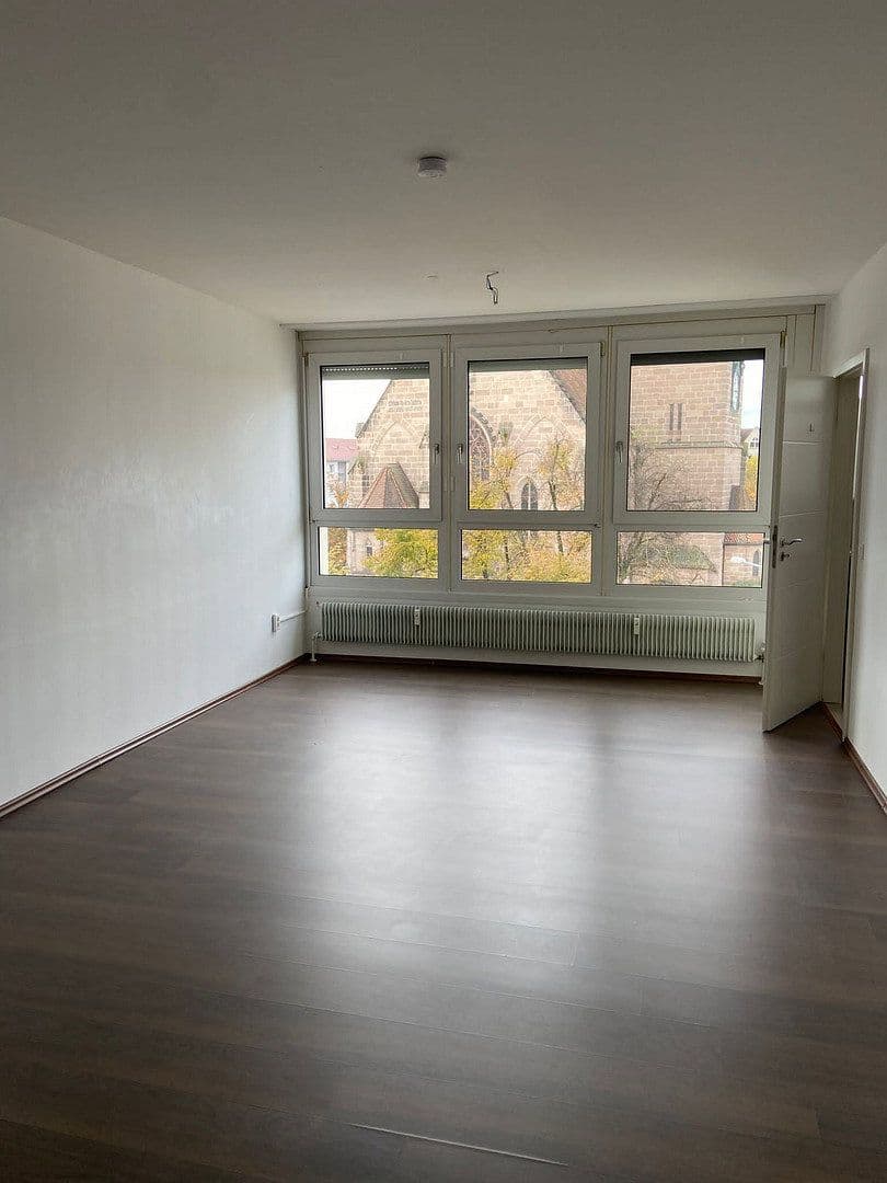 Pronájem bytu 3+1 75 m², Regensburgerstraße 63, Nürnberg, Bavorsko Pronájem bytu 3+1 75 m², Regensburgerstraße 63, Nürnberg, Bavorsko