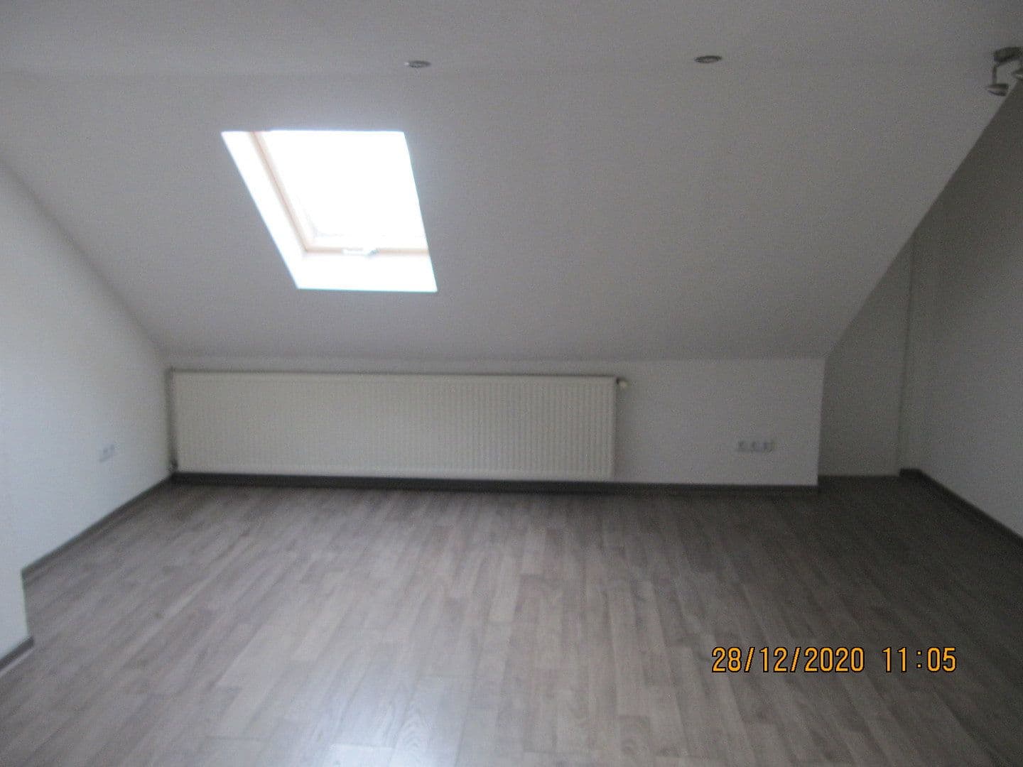Pronájem bytu 3+1 75 m², Apolda, Durynsko Pronájem bytu 3+1 75 m², Apolda, Durynsko