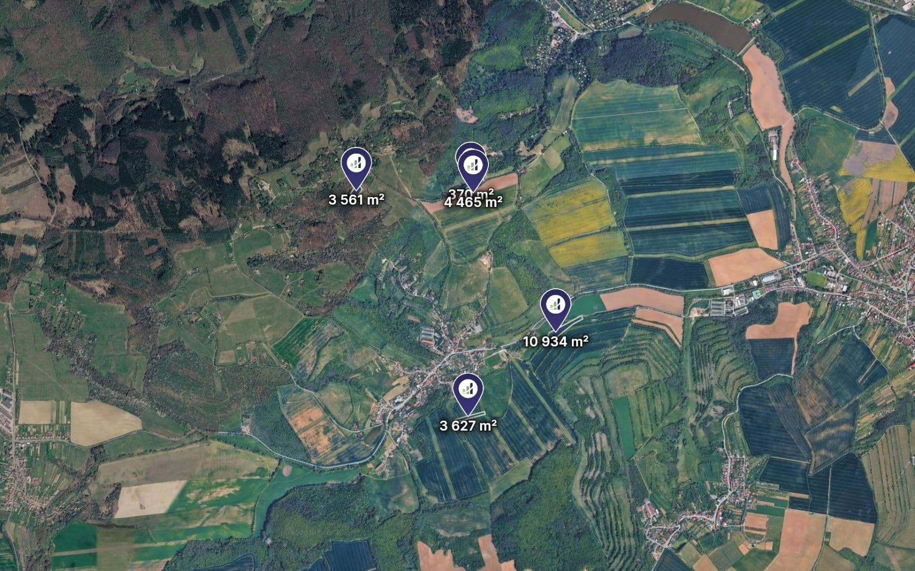 Prodej pozemku 5.739 m², Stříbrnice, Zlínský kraj Prodej pozemku 5.739 m², Stříbrnice, Zlínský kraj
