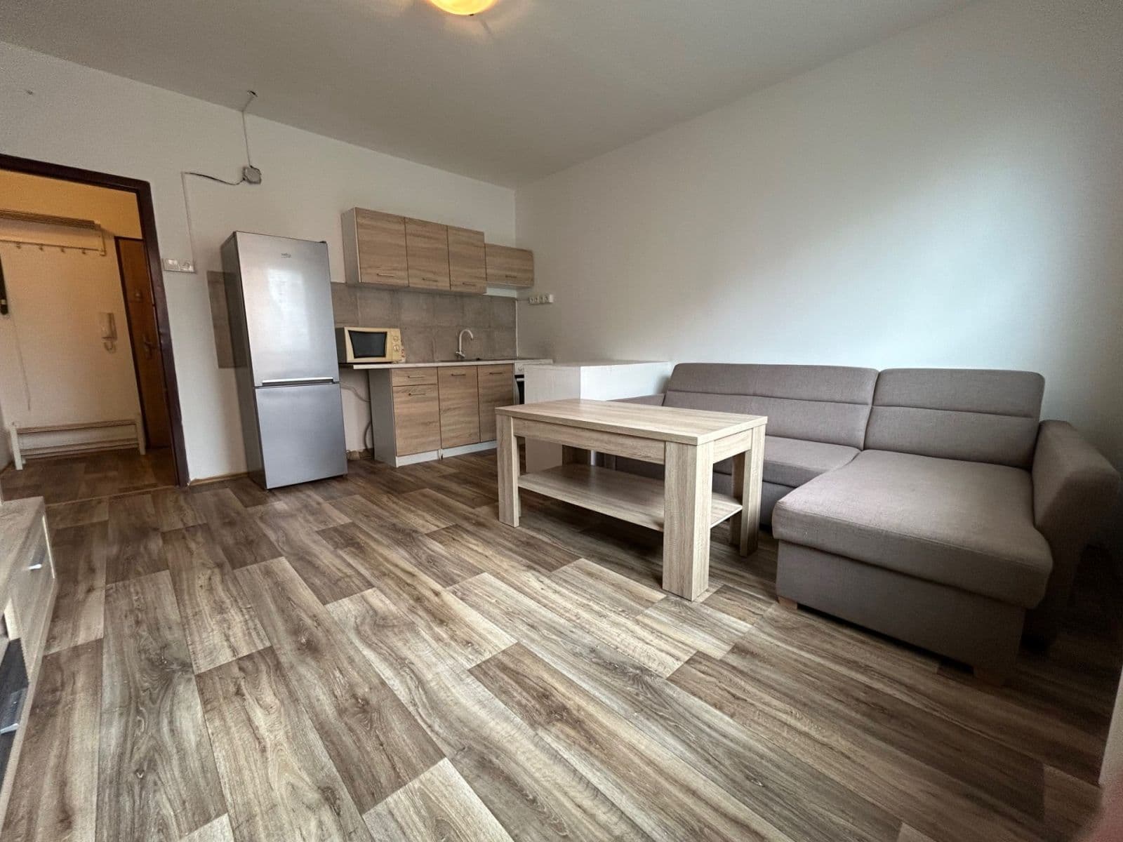 Pronájem bytu 2+kk 43 m², Fibichova, Teplice, Ústecký kraj Pronájem bytu 2+kk 43 m², Fibichova, Teplice, Ústecký kraj