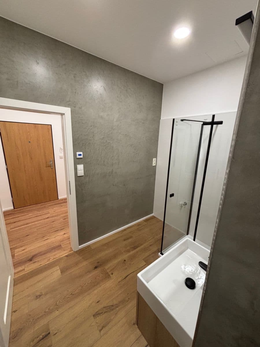 Pronájem bytu 1+1 40 m², Italská, Praha, Praha Pronájem bytu 1+1 40 m², Italská, Praha, Praha