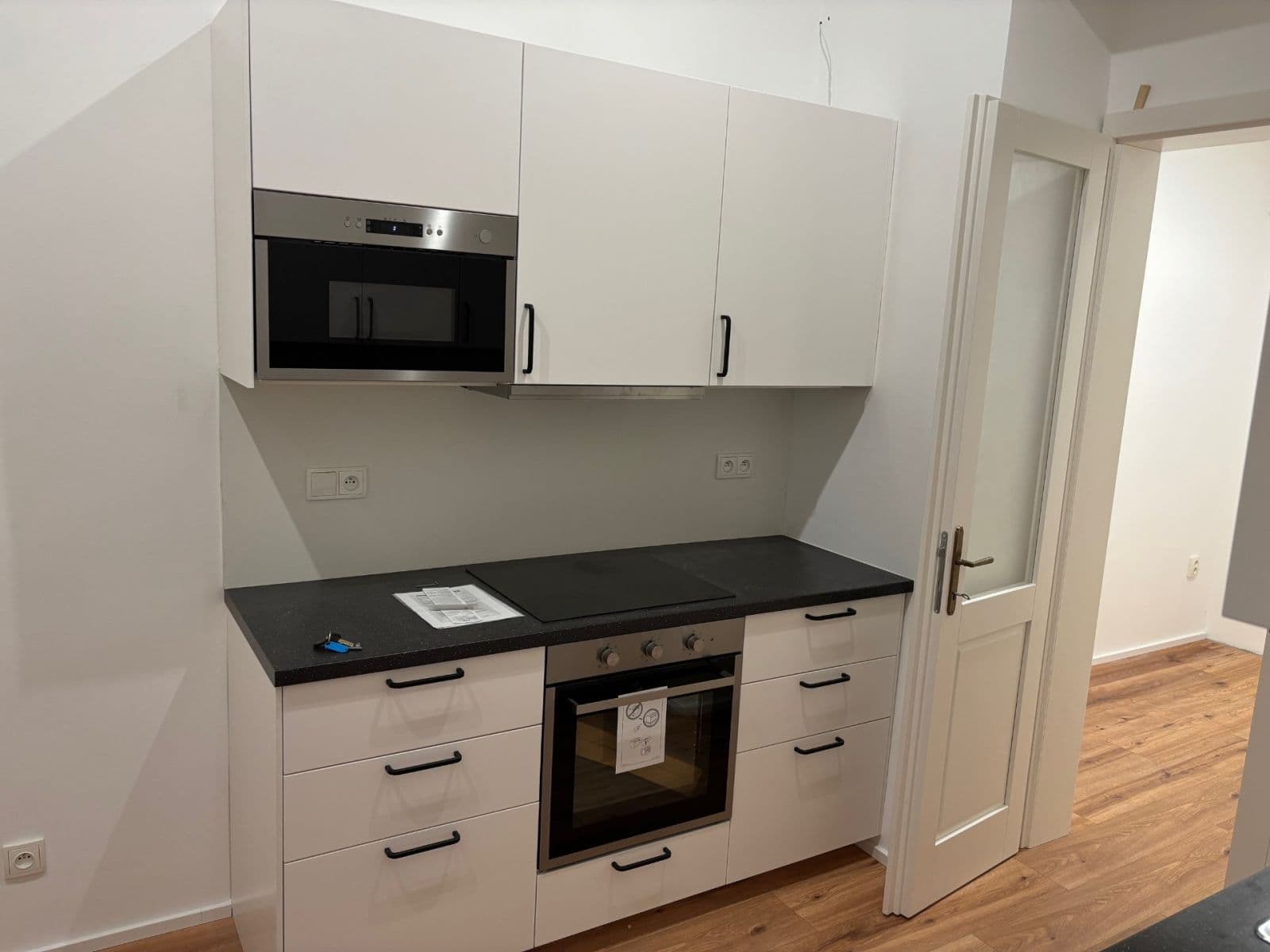 Pronájem bytu 1+1 40 m², Italská, Praha, Praha Pronájem bytu 1+1 40 m², Italská, Praha, Praha
