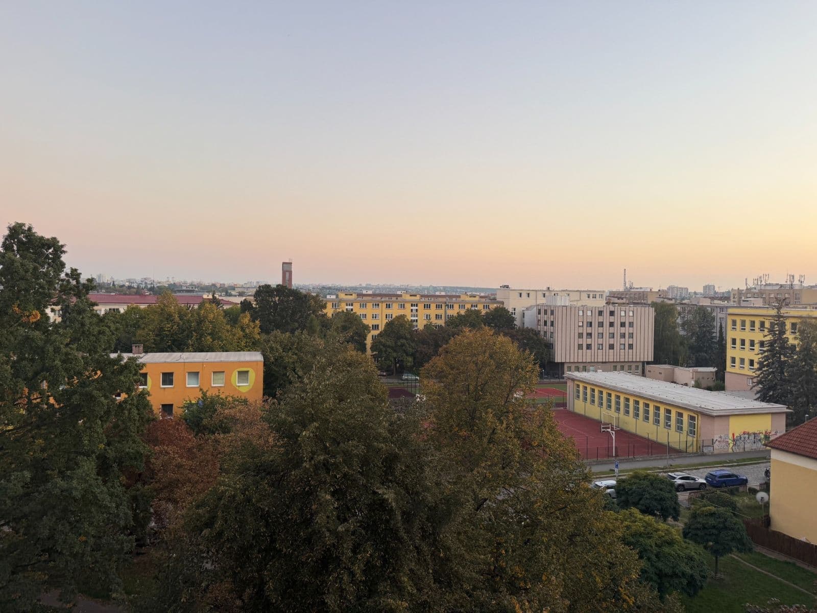 Prodej bytu 1+1 41 m², Ruská, Praha, Praha Prodej bytu 1+1 41 m², Ruská, Praha, Praha